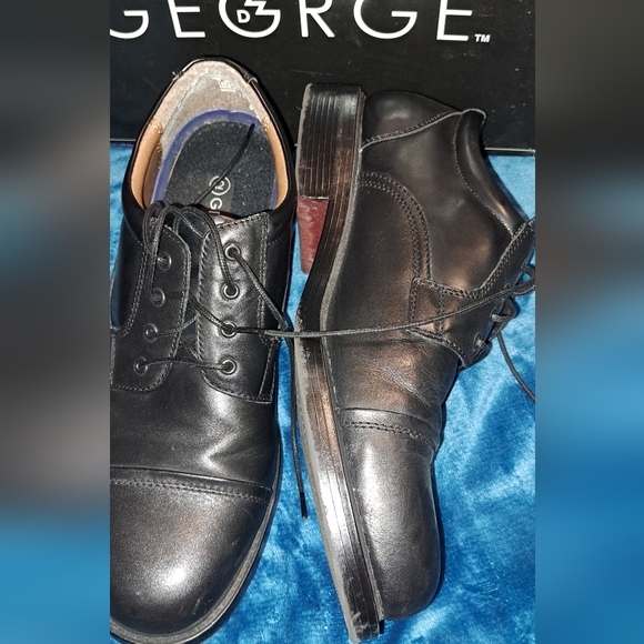 Men's Dress Shoes - Picture 5 of 10